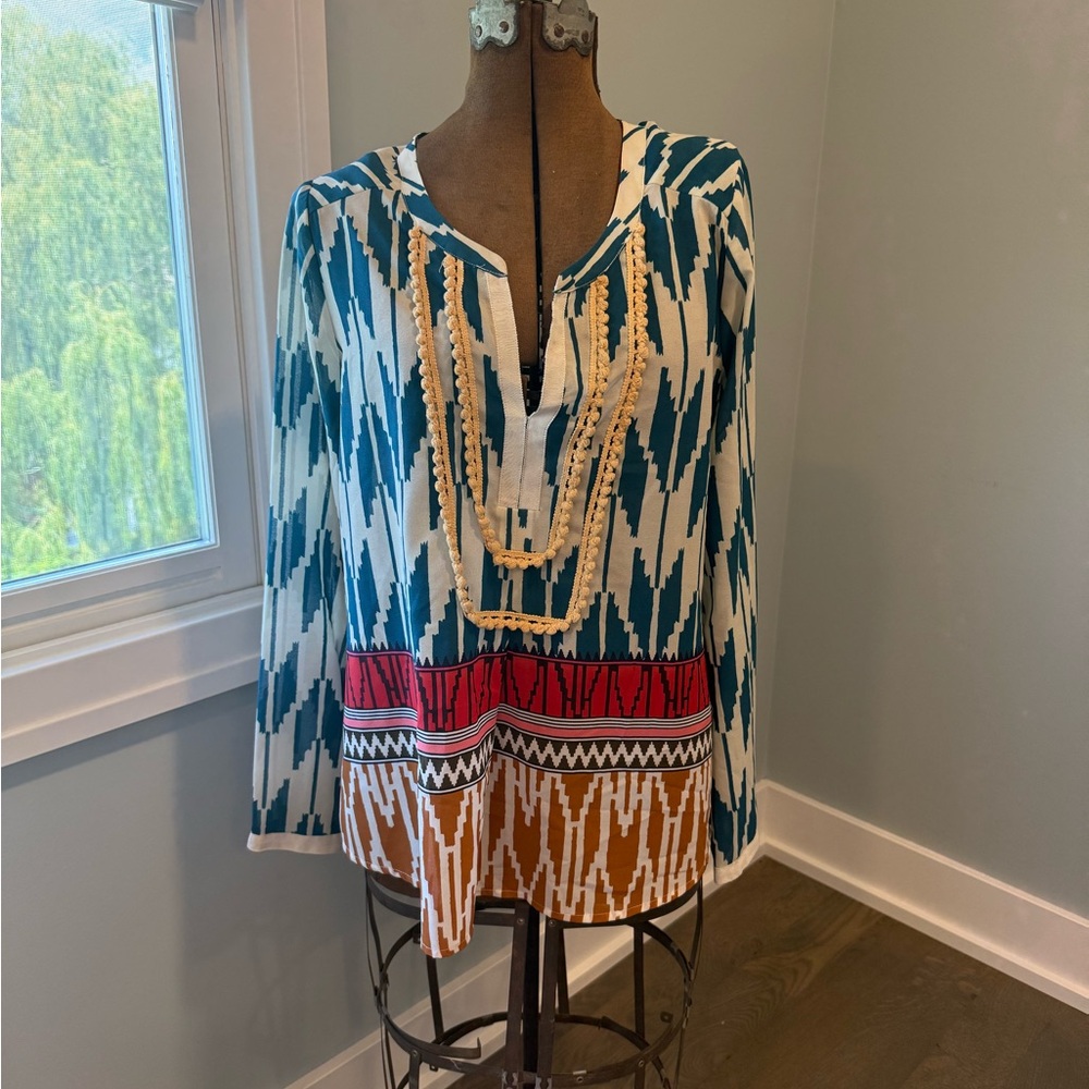 Maeve Blue and White Graphic Long Sleeve Tunic by Anthropologie